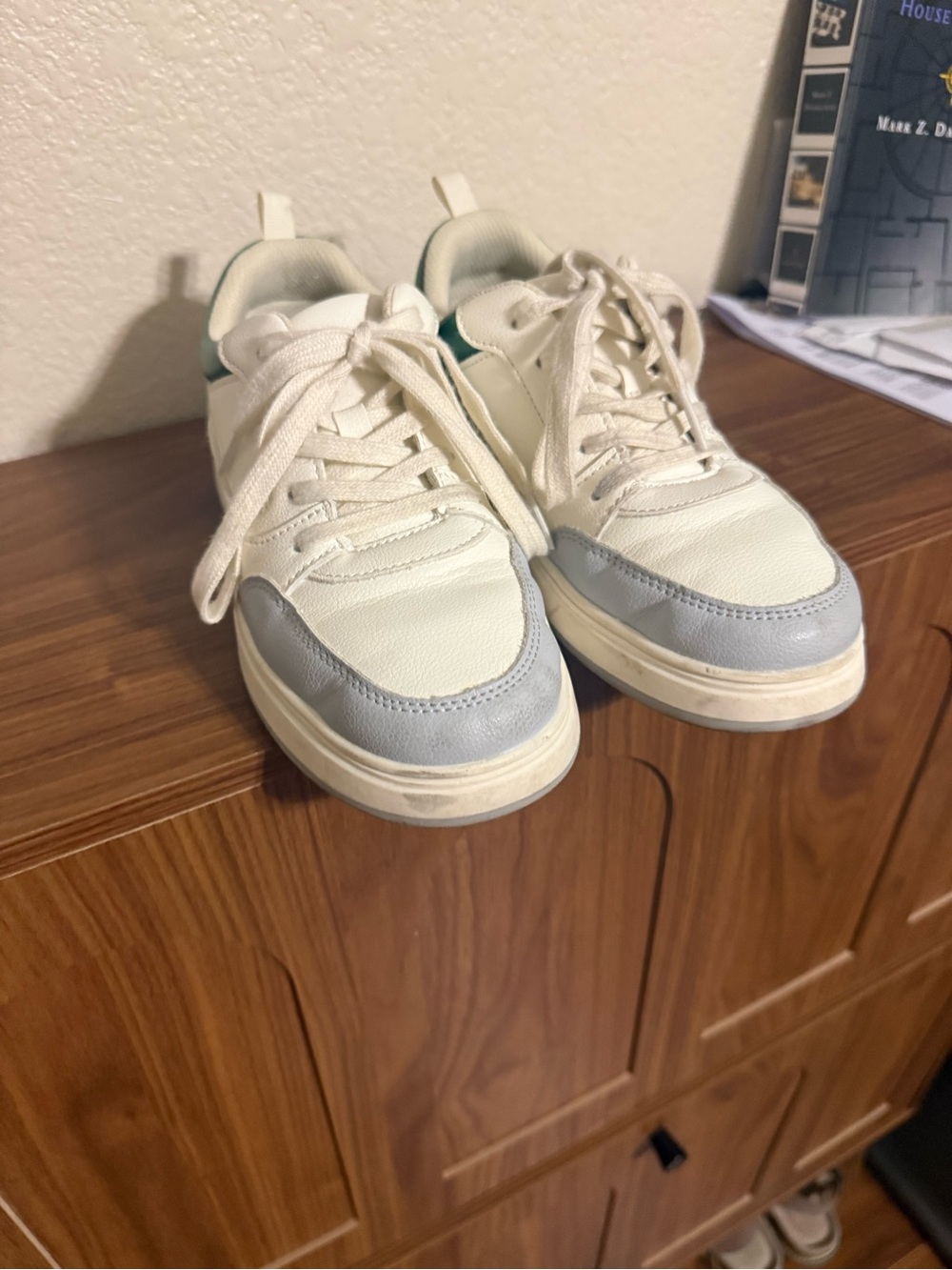 Old Navy White and Light Gray Kids Sneakers with Green Accent